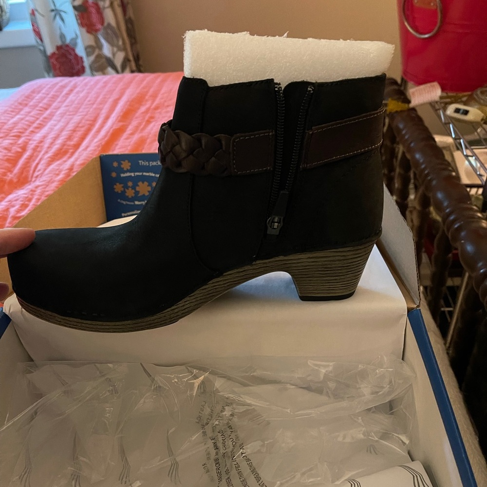 Danskos Boots BRAND NEW